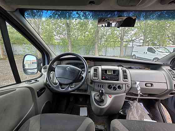 Renault Trafic Passenger Facelift 2.0 dCi 84kW Tallina
