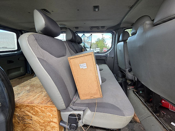 Renault Trafic Passenger Facelift 2.0 dCi 84kW Tallina - foto 6