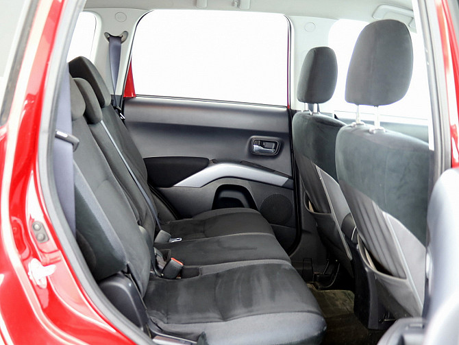Mitsubishi Outlander Comfort 4x4 ATM 2.4 125kW Tallina - foto 7