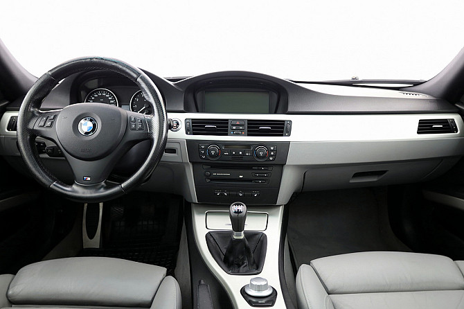 BMW 330 xDrive M-Pakett 3.0 190kW Таллин - изображение 5