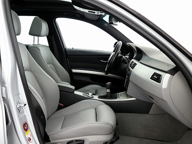 BMW 330 xDrive M-Pakett 3.0 190kW Таллин - изображение 6