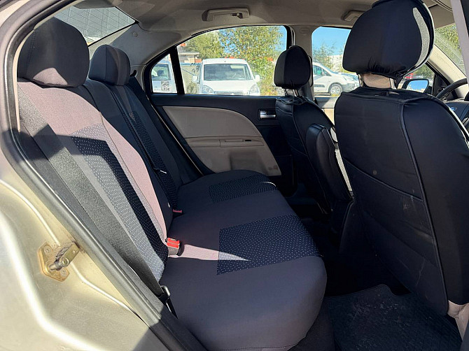 Ford Mondeo Facelift 1.8 81kW Tallina - foto 7