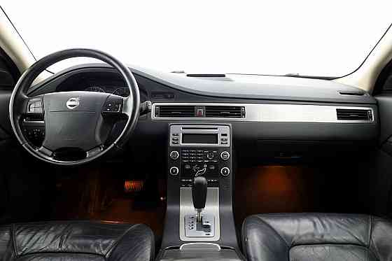 Volvo XC70 Summum ATM 2.4 D5 136kW Tallina