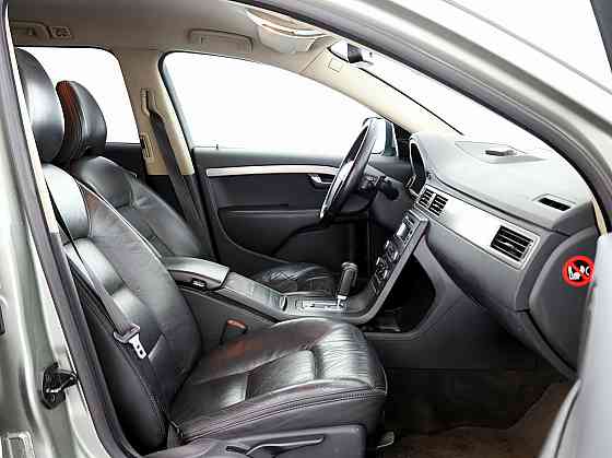 Volvo XC70 Summum ATM 2.4 D5 136kW Tallina