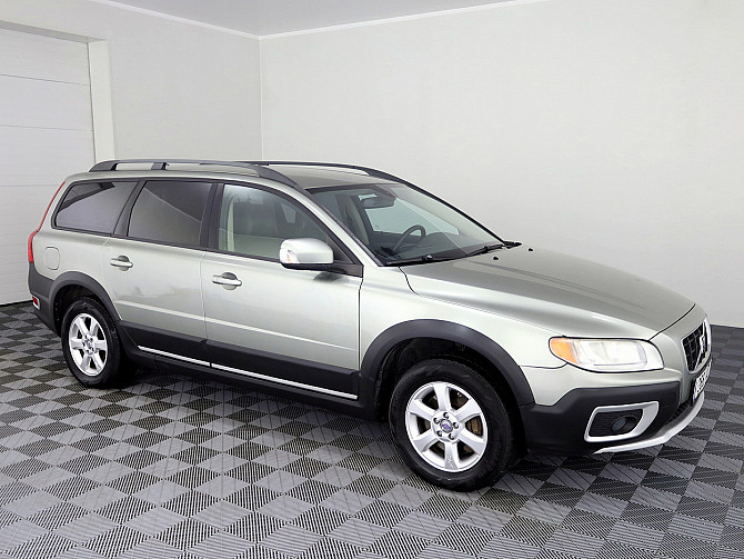 Volvo XC70 Summum ATM 2.4 D5 136kW Tallina - foto 1