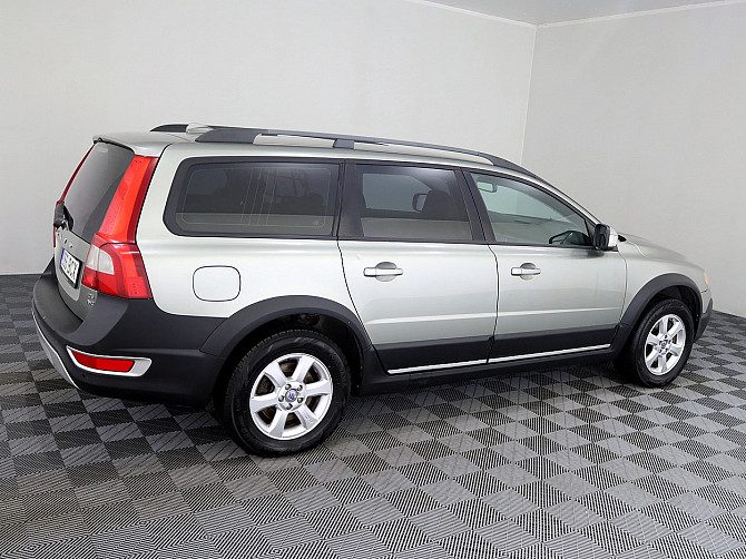 Volvo XC70 Summum ATM 2.4 D5 136kW Tallina - foto 3