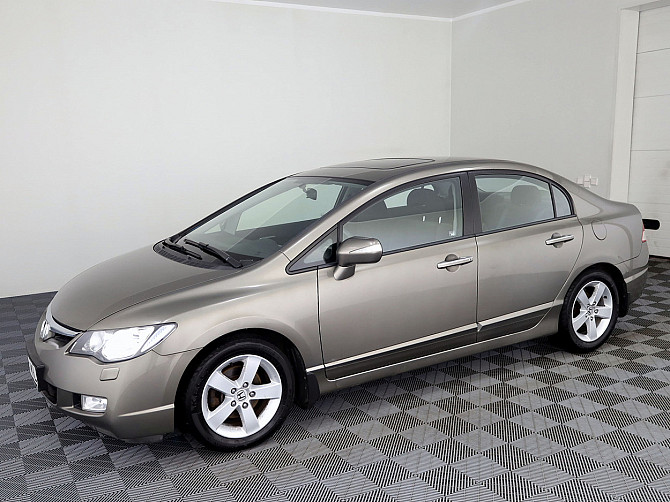 Honda Civic Elegance 1.8 103kW Tallina - foto 2