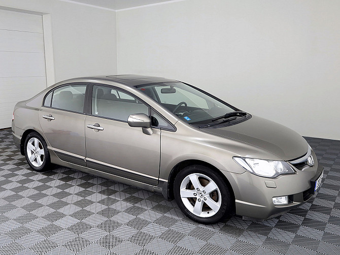 Honda Civic Elegance 1.8 103kW Tallina - foto 1
