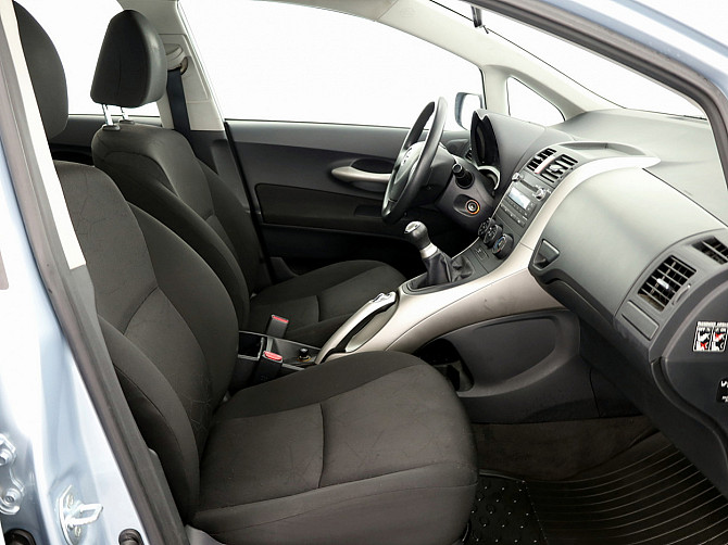 Toyota Auris Linea Sol A-C 1.4 71kW Таллин - изображение 6