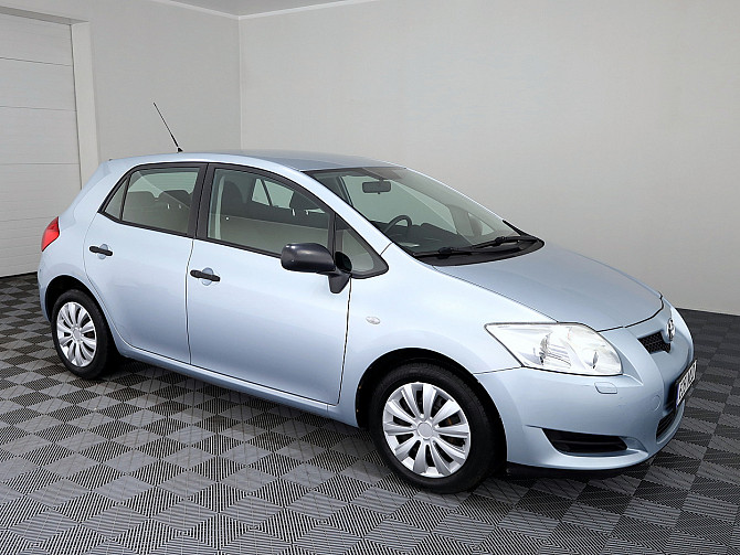 Toyota Auris Linea Sol A-C 1.4 71kW Таллин - изображение 1