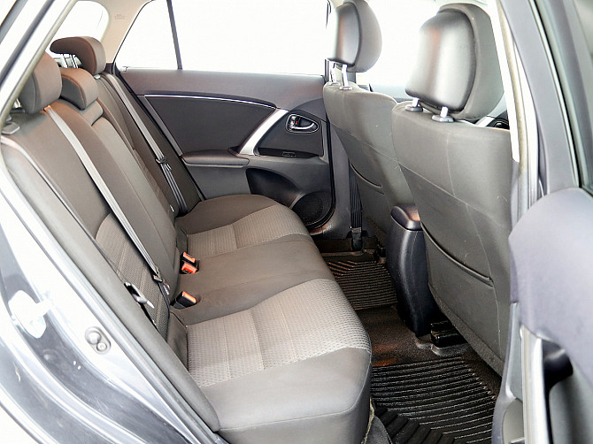 Toyota Avensis Linea Sol Facelift 2.0 D-4D 91kW Tallina - foto 7