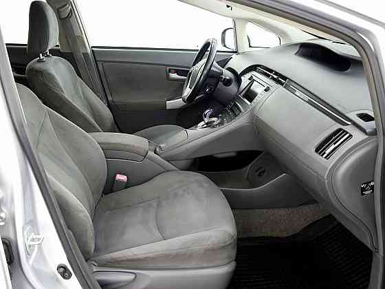 Toyota Prius Linea Sol Facelift 1.8 73kW Tallina