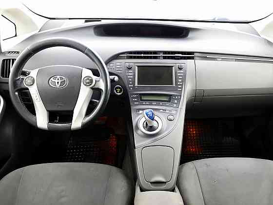 Toyota Prius Linea Sol Facelift 1.8 73kW Tallina