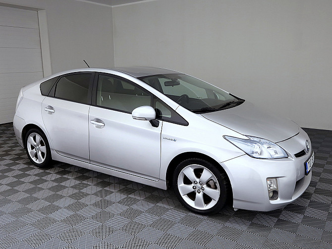 Toyota Prius Linea Sol Facelift 1.8 73kW Tallina - foto 1