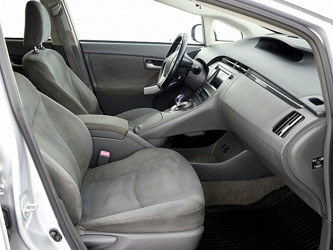 Toyota Prius Linea Sol Facelift 1.8 73kW Tallina - foto 6