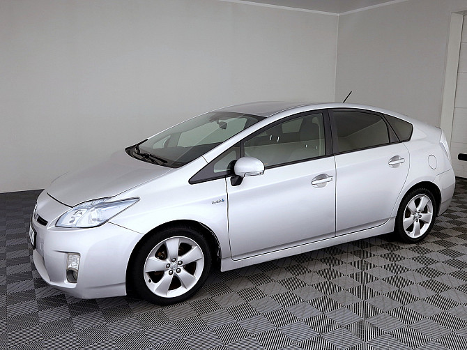 Toyota Prius Linea Sol Facelift 1.8 73kW Tallina - foto 2