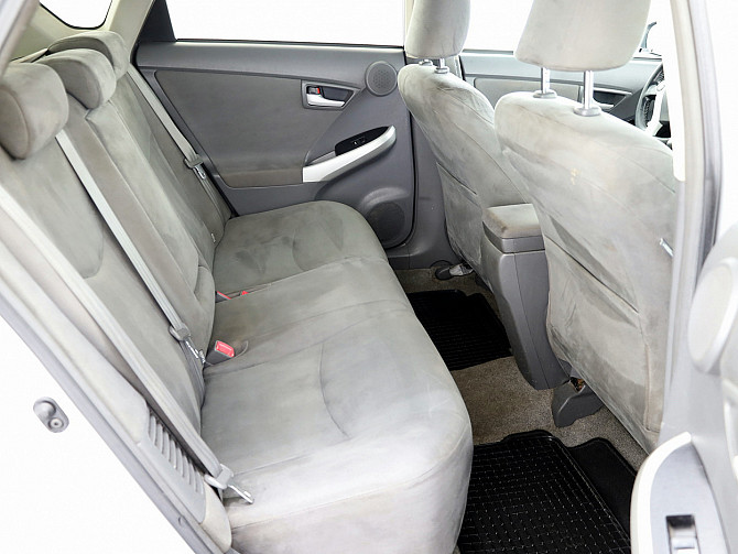 Toyota Prius Linea Sol Facelift 1.8 73kW Tallina - foto 7
