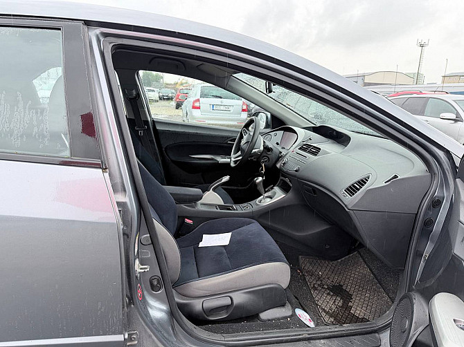 Honda Civic Elegance 1.3 61kW Tallina - foto 6