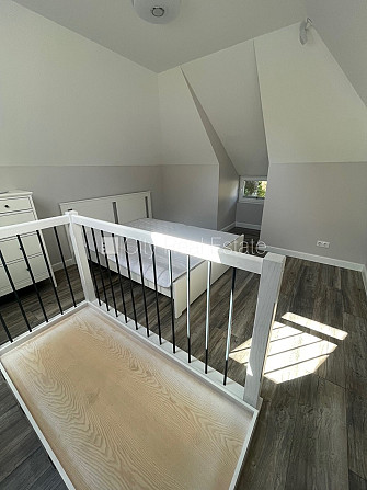 Renovēta māja, labiekārtots apzaļumots pagalms, vieta automašīnai, terase, guļamistabu Jūrmala - foto 8