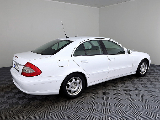 Mercedes-Benz E 200 Elegance Facelift ATM 1.8 120kW Tallina - foto 3