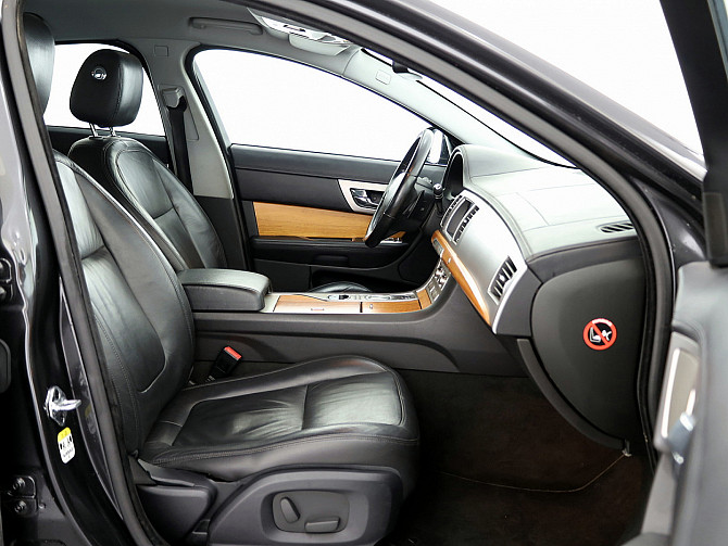 Jaguar XF Luxury 3.0 JTD 177kW Tallina - foto 6