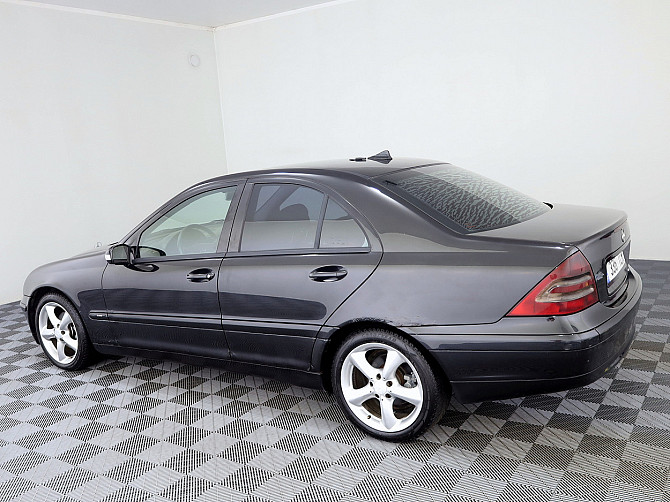 Mercedes-Benz C 220 Classic ATM 2.1 CDI 105kW Таллин - изображение 4
