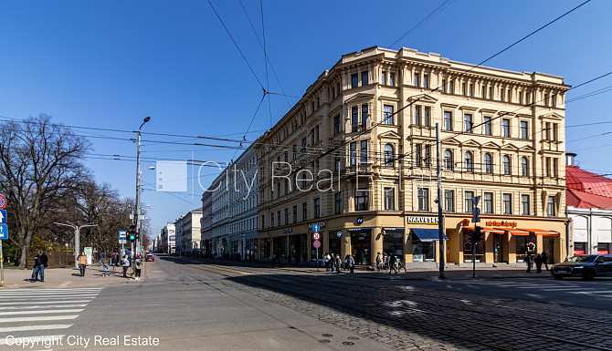 Fasādes māja, renovēta māja, fasāde ar dekoratīvo apmetumu, slēgts pagalms, ieeja no ielas Rīga - foto 16