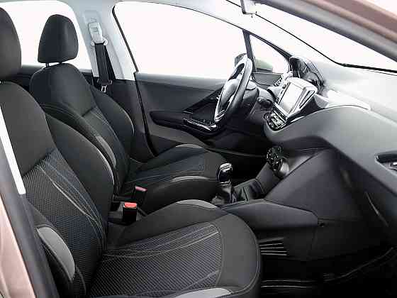 Peugeot 208 Elegance 1.2 60kW Tallina