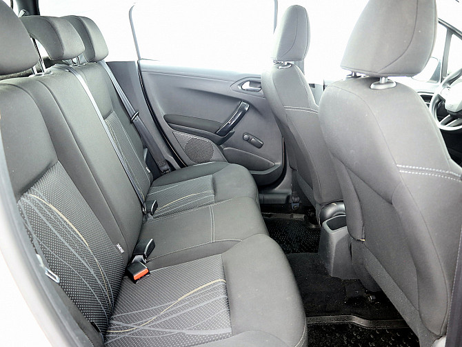 Peugeot 208 Elegance 1.2 60kW Tallina - foto 7