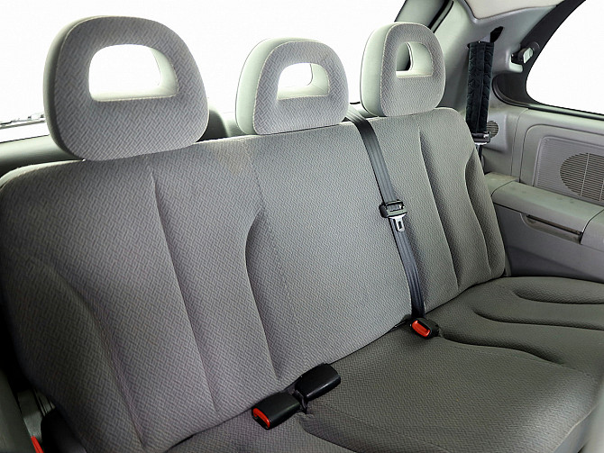 Chrysler Voyager Comfort ATM 2.8 CRD 110kW Tallina - foto 8