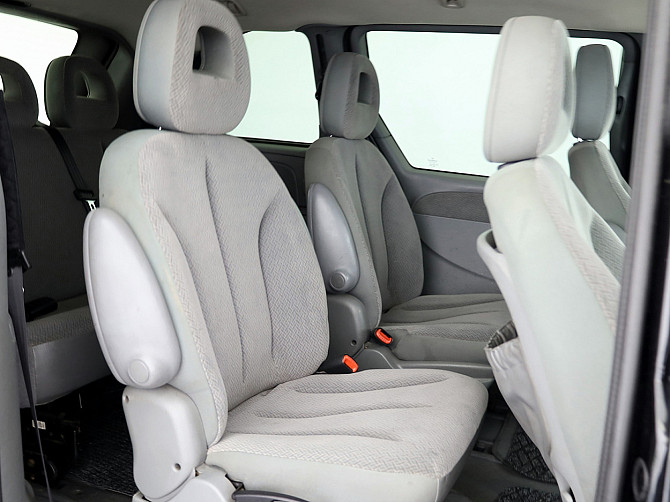 Chrysler Voyager Comfort ATM 2.8 CRD 110kW Tallina - foto 7