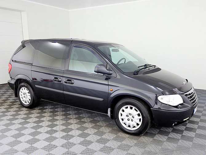 Chrysler Voyager Comfort ATM 2.8 CRD 110kW Tallina - foto 1