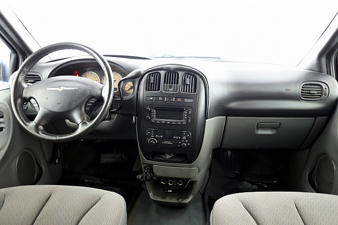 Chrysler Voyager Comfort ATM 2.8 CRD 110kW Tallina - foto 5