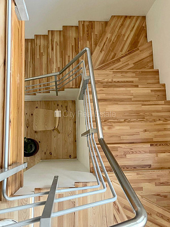 Renovēta māja, labiekārtota apzaļumota teritorija, iežogota teritorija, vieta automašīnai, Jūrmala - foto 15