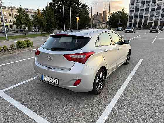 Продаю Hyundai i30 BlueDrive 2014 года. Экономичный дизельный двигатель 1.4 CRDi, ... Rīga