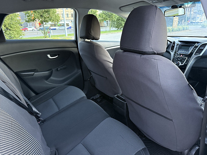 Продаю Hyundai i30 BlueDrive 2014 года.
Экономичный дизельный двигатель 1.4 CRDi,... Rīga - foto 7