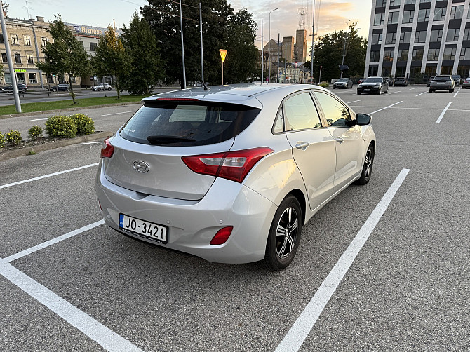 Продаю Hyundai i30 BlueDrive 2014 года.
Экономичный дизельный двигатель 1.4 CRDi,... Rīga - foto 4