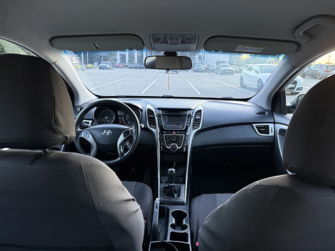Продаю Hyundai i30 BlueDrive 2014 года.
Экономичный дизельный двигатель 1.4 CRDi,... Rīga - foto 6