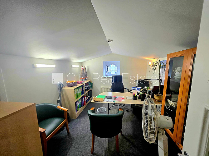 Fasādes māja, restaurēta māja, labiekārtots apzaļumots pagalms, iespēja nomāt Rīga - foto 1