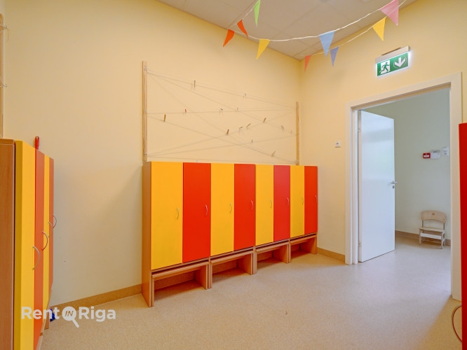 Tirdzniecības/biroja telpas Ziepniekkalnā.  + Telpas tiek iznomātas ar pilnu apdari. + 1. Rīga - foto 8