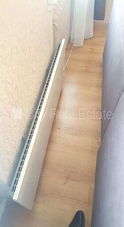Fasādes māja, renovēta māja, ieeja no ielas, kāpņu telpa pēc kosmētiskā remonta, logi Rīga - foto 16