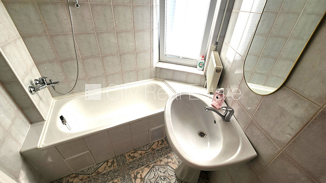 Fasādes māja, renovēta māja, ieeja no ielas, mansards, kāpņu telpa pēc kapitālā remonta, Rīga - foto 10