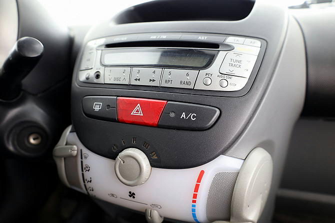 Toyota Aygo Linea Sol A-C 1.0 50kW Tallina - foto 8
