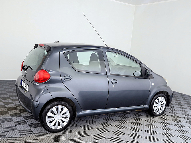 Toyota Aygo Linea Sol A-C 1.0 50kW Tallina - foto 3