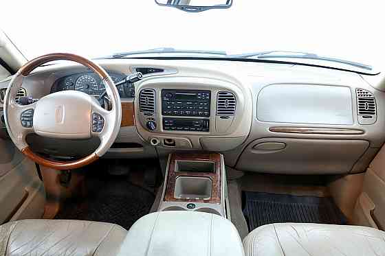 Lincoln Navigator Luxury 5.4 224kW Tallina