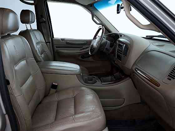 Lincoln Navigator Luxury 5.4 224kW Tallina