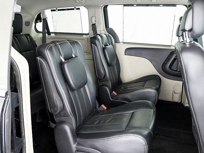 Lancia Voyager Stow N Go Luxury ATM 2.8 CRD 120kW Таллин - изображение 7