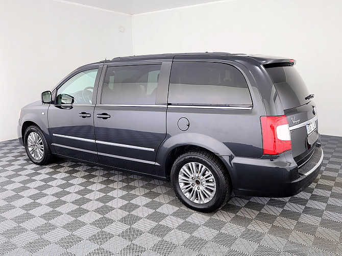 Lancia Voyager Stow N Go Luxury ATM 2.8 CRD 120kW Таллин - изображение 4