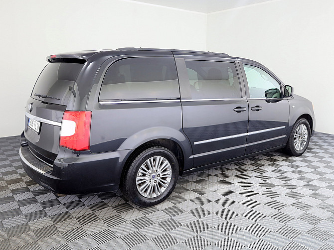 Lancia Voyager Stow N Go Luxury ATM 2.8 CRD 120kW Таллин - изображение 3