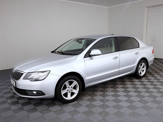 Skoda Superb Highline Facelift ATM 1.6 TDI 77kW Таллин - изображение 2